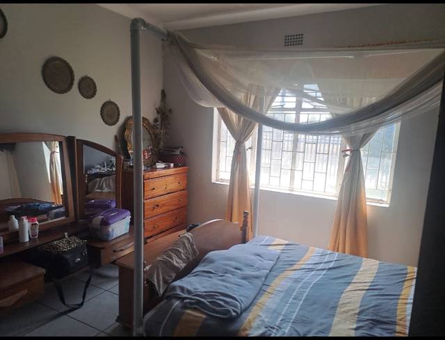 3 BEDROOM FREEHOLD FOR SALE IN RUSTENBURG NORTH